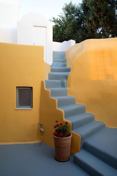 Hermes Cave House By Oias Local Cave Houses ภายนอก รูปภาพ